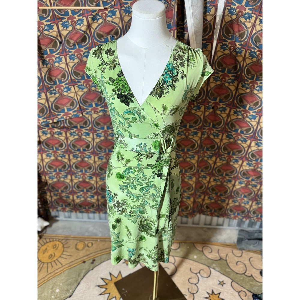 B. Darlin Green Floral Print Wrap Dress‎ Short Sleeve Size 5/6